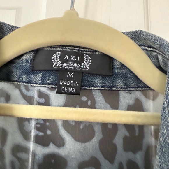 Jacket - Picture 5 of 9